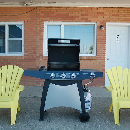Stardust Motel Shaunavon Экстерьер фото